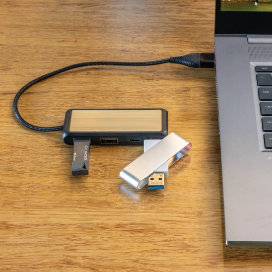 Hub USB, plastik z recyklingu (P308.5601)-1