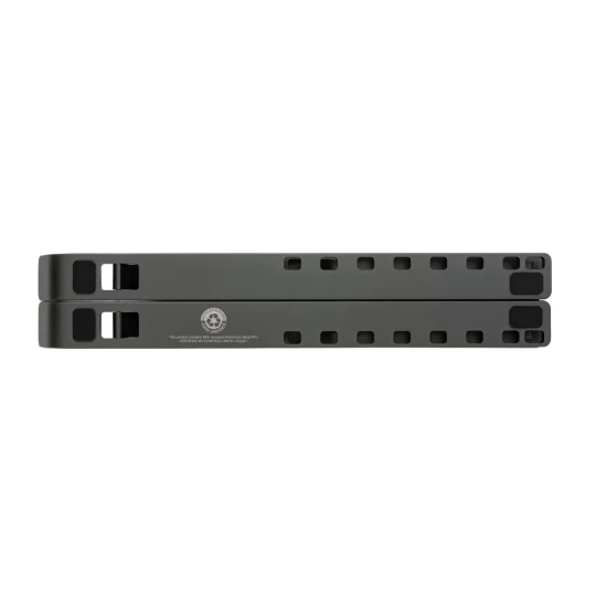 Aluminium laptop stand made with RCS (Recycled Claim Standard) certified recycled aluminium and TPU. Total recycled content: 99% based on total item weight. RCS certification ensures a completely certified supply chain of the recycled materials. The -1