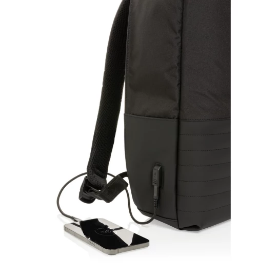 This Swiss Peak AWARE™ 15.6