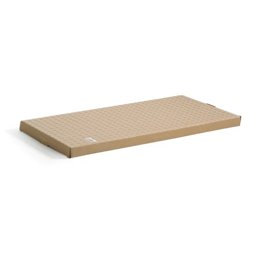 Stylish cutting/serving board that will look great in any kitchen. The spacious surface makes it easy to use it for both cutting and serving. The board is made of FSC-certified teak and has a beautiful golden to medium brown wood surface that darkens-1