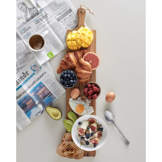 Robust and very handy cutting/serving board that thanks to its length of 75 cm and width of 15 cm has a large enough surface for being used both for cutting and serving.  The board is made of FSC-certified teak and has a beautiful golden to medium br-1