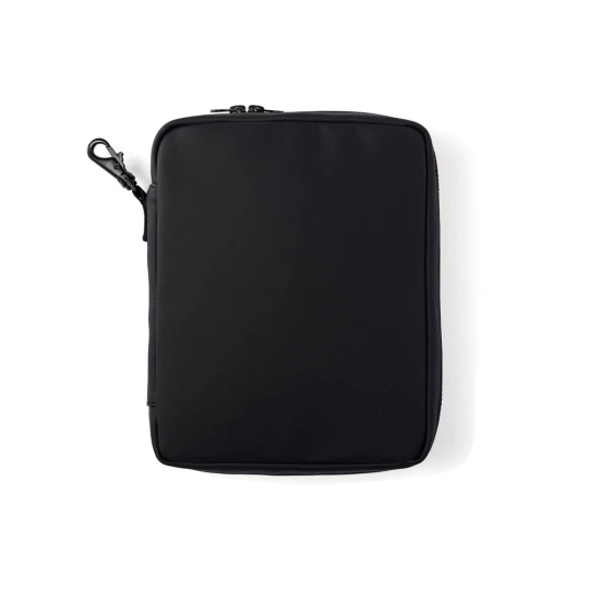 Keep all essentials near at hand with this handy organiser. This gives you a space for everything you need during a day, such as headphones, power bank, pens and notebooks. The snap hook on the short side allows you to attach the bag to a larger bag.-1