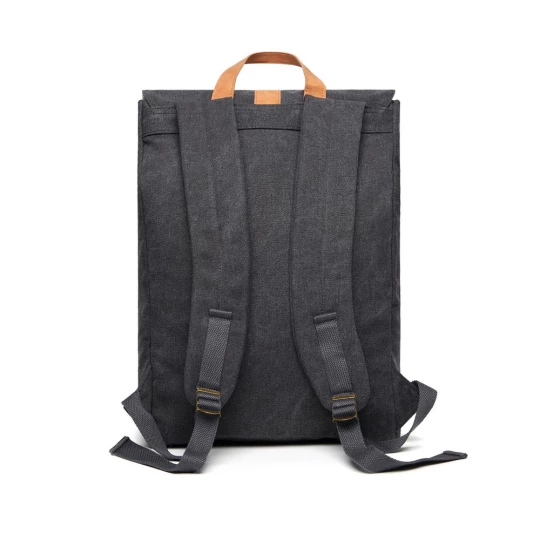 A stylish bag made of 40 % recycled polyester and 60 % recycled cotton. Padded computer case suitable for laptops up to 15