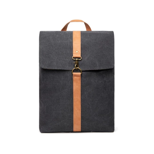 A stylish bag made of 40 % recycled polyester and 60 % recycled cotton. Padded computer case suitable for laptops up to 15