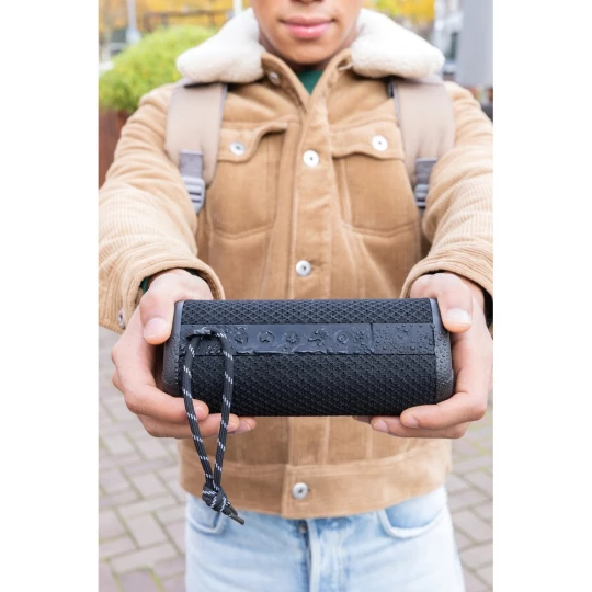 Urban Vitamin Berkeley IPX7 waterproof speaker (P329.901)-1