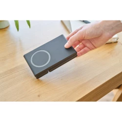 Magnetyczna ładowarka bezprzewodowa 3 w 1, 15W (VB139-03)-11