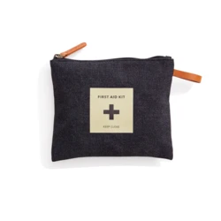 A first aid kit from our popular Asado-series. The fabric bag with a zipper contains everything you need in case of minor accidents such as band-aids, scissors, bandages, etc. Packed in a plastic bag. (VG020-03)-8