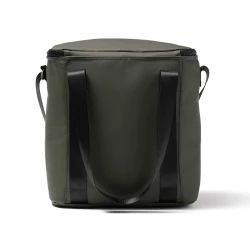 Minimalist cooler bag, made of water-repellent PU nubuck. Long handles and adjustable shoulder strap for optimal comfort. The cooler bag is insulated with extra thick foam. The lining of the bag is made of so-called PEVA which is easy to keep clean a-2
