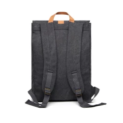 A stylish bag made of 40 % recycled polyester and 60 % recycled cotton. Padded computer case suitable for laptops up to 15