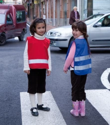 Vest, children size (V7704-08)-2