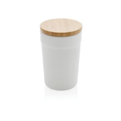 This beautiful tumbler with bamboo lid is made with GRS certified recycled PP. GRS certification ensures a completely certified supply chain of the recycled materials. The tumbler features a bamboo lid for on the go usage. Total recycled content: 52%