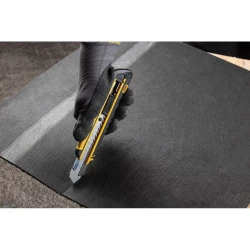 Nóż do tapet (P215.176)-7